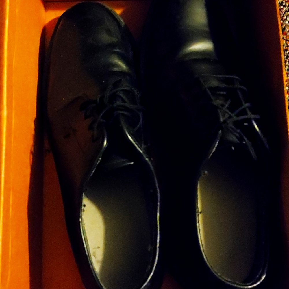A Cage 7U3X9 SHOE